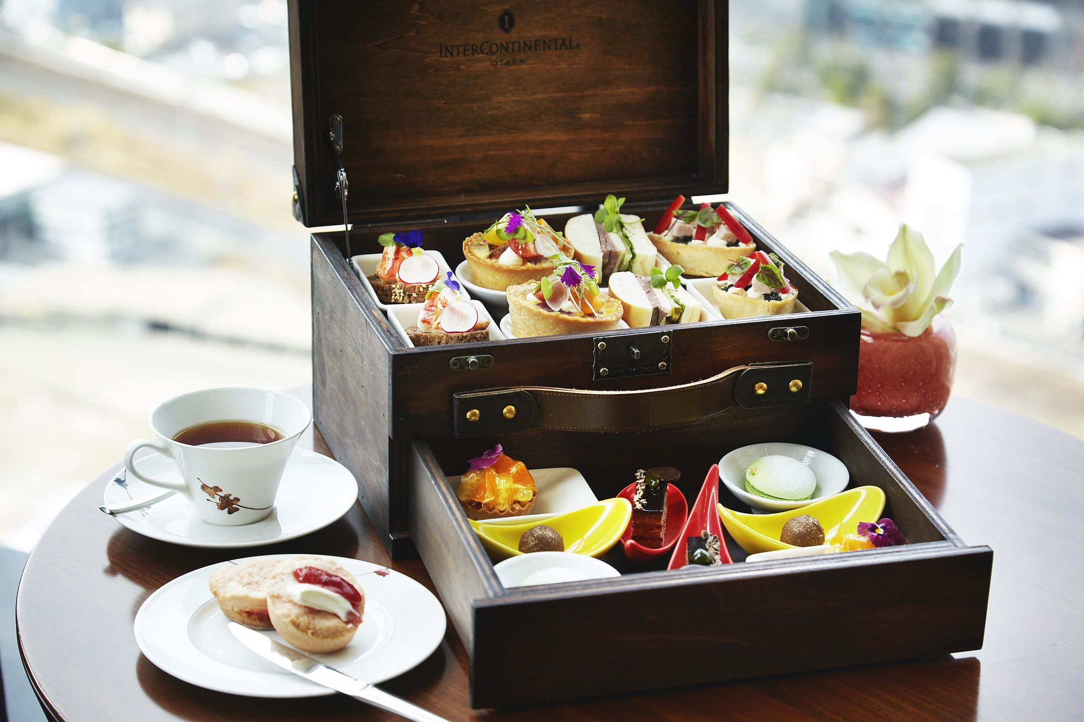 Lounge "3-60 (Three Sixty)"