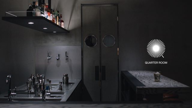 QUARTER ROOM