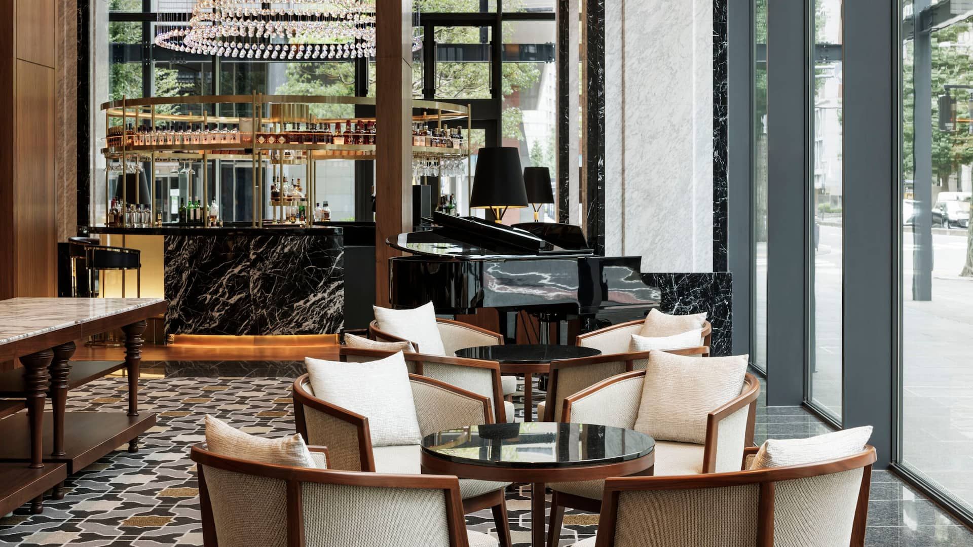 THE UNION BAR & LOUNGE