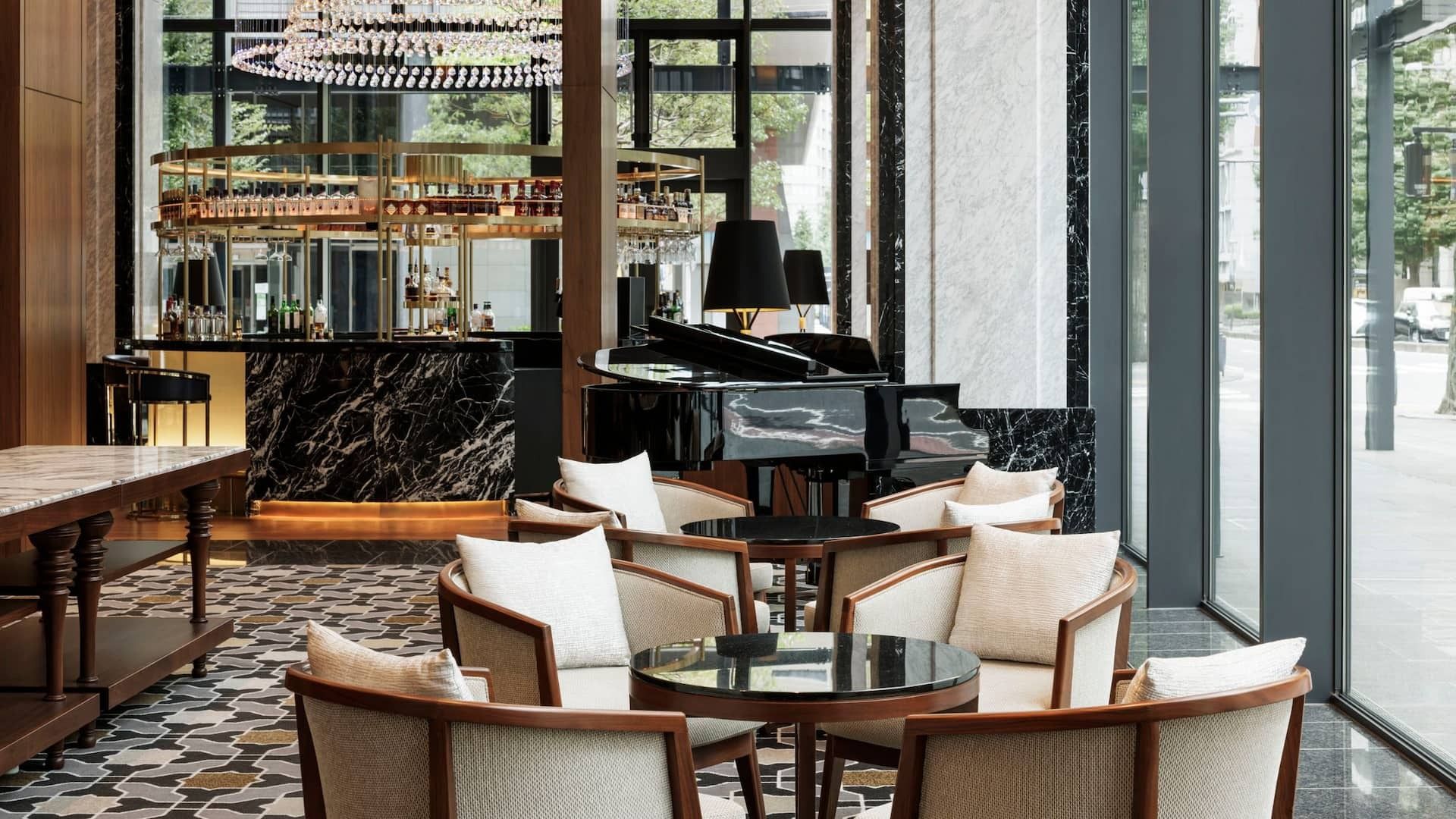 THE UNION BAR & LOUNGE