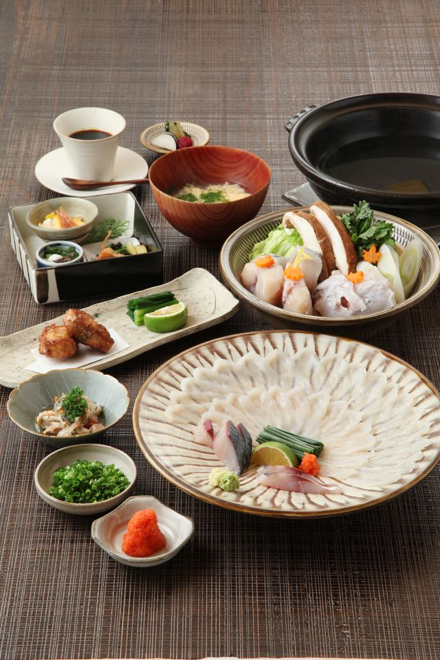 臼杵ふぐ尽くしコース