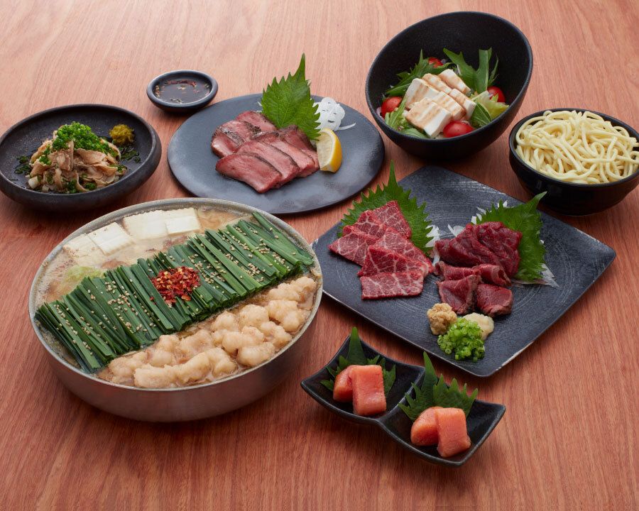 인기의 일품 + 특상 오오 토로 말고기도 즐길 ★ 호화 【오오 코스] 2H 음료 뷔페 포함 총 8 종 6200 엔 (세금 포함) ♪