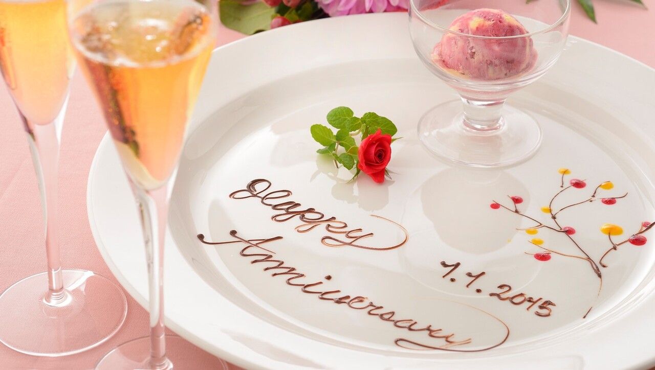 Web reservation only! [Ange] With a glass of champagne!