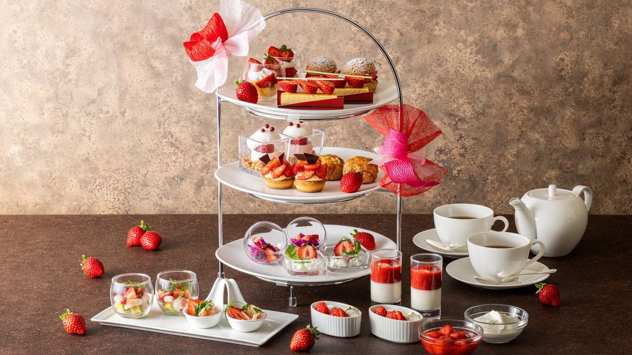 博多あまおうのアフタヌーンティー（土･日・祝日限定）