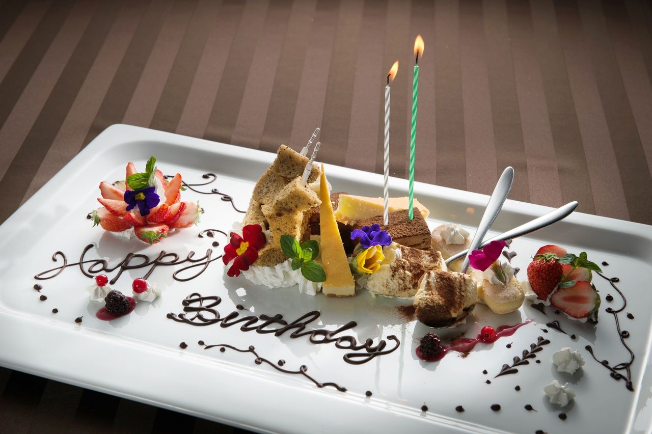 【Anniversarryコース】【～特製デザート盛合せプレート＆選べる乾杯ドリンク付～　スープ、前菜3種、パスタ、肉料理、等　全５品