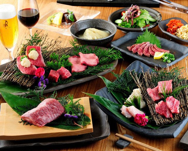 《Omakase Course》我們會問你喜歡什麼，然後根據你的預算選擇最好的課程。 10,000 日元～15,000 日元