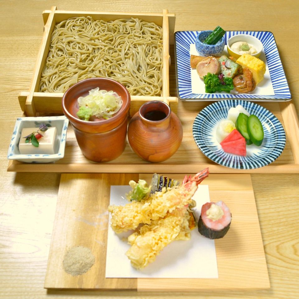 午餐蕎麥麵和天婦羅套餐 [Miyabi]