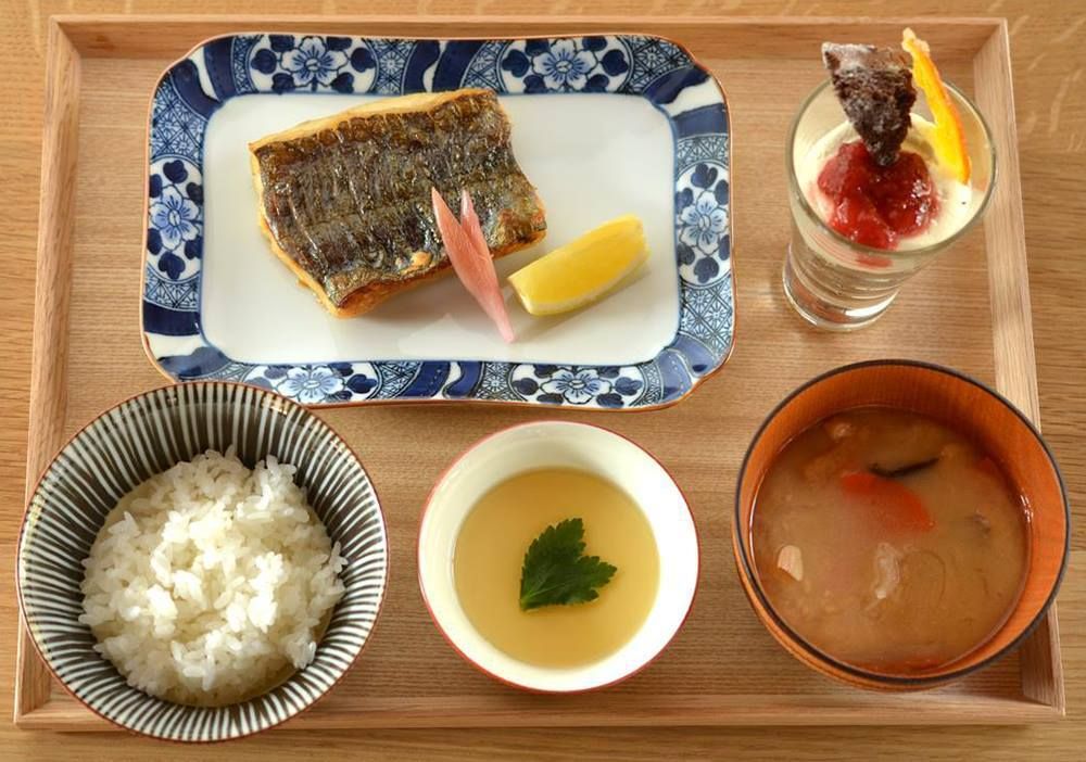 休日限定 お子さま定食　1900円【焼さかな】
