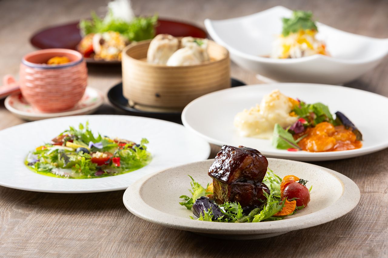 【THE Select 選べるメイン3品】創作ビュッフェ・スープバー・ドリンクバー付き人気ランチ