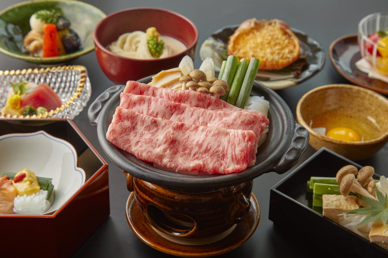 [One-person hotpot] Japanese black beef sukiyaki course, 7 dishes