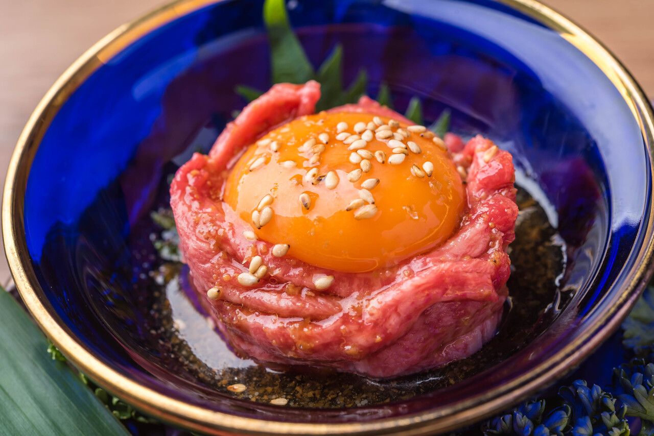 ① No. 1 popularity for everyday use! A surprising ■Introductory course■ "Flower staircase" (6 dishes + 6 kinds of meat + dessert) A full course of yakiniku (grilled meat) that uses only high-quality ingredients and is particular about the quality of the meat. If you don't have enough, you can order more! Students, women, casually