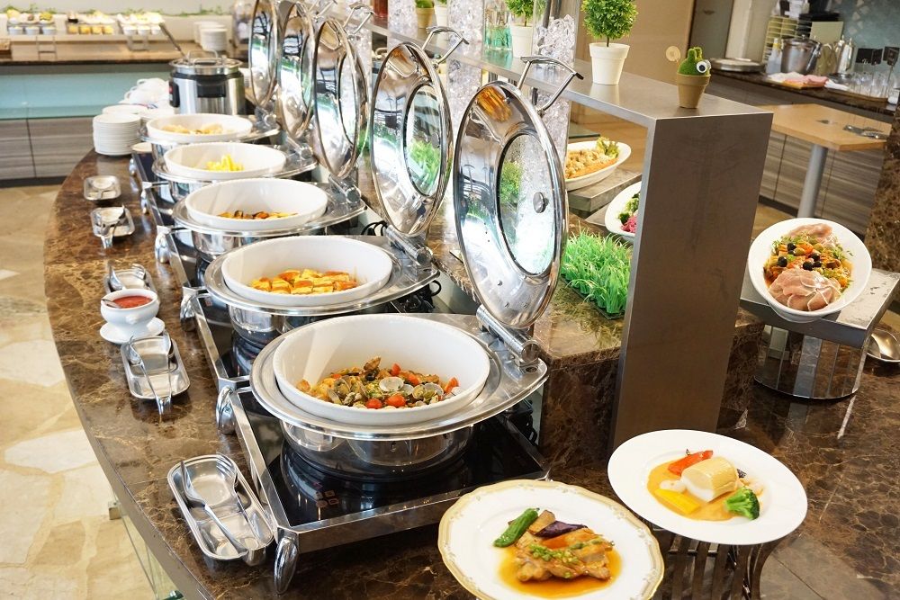 [January and February] Lunch & Sweets Buffet ~French~ (Weekdays) 65 years and older