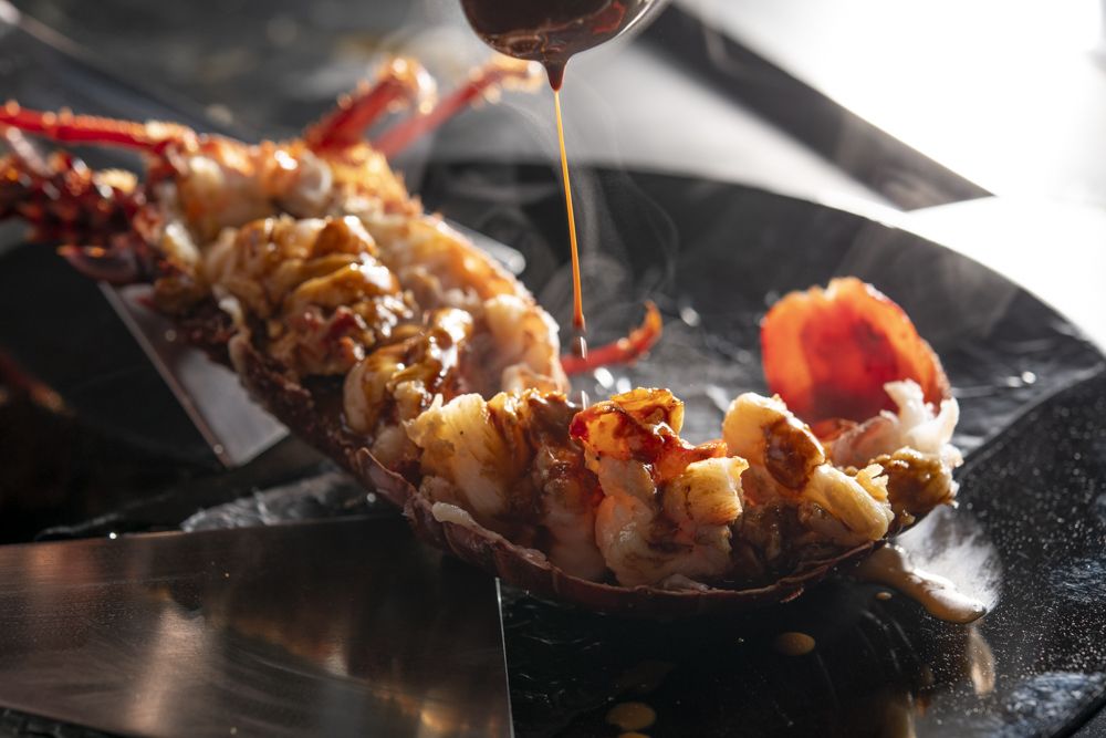 [Members only x Weekdays and Sundays] Kazuki ~ Live spiny lobster (half body) ~