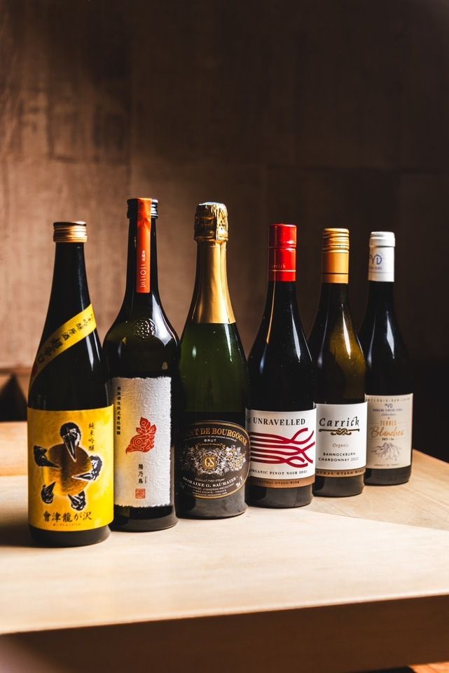 Chef's Omakase Course (free drink)