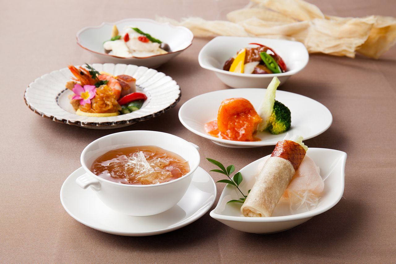 【宴会】ふかひれのスープ・北京ダックが楽しめる人気コース　全８品＋乾杯ドリンク付き　