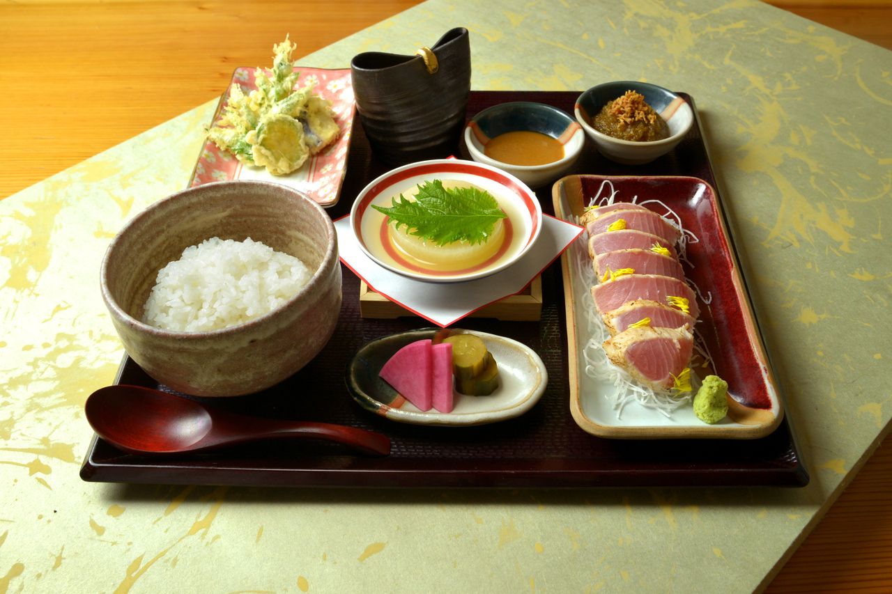 【愛媛宇和島特産 YESブリたたき御膳】
