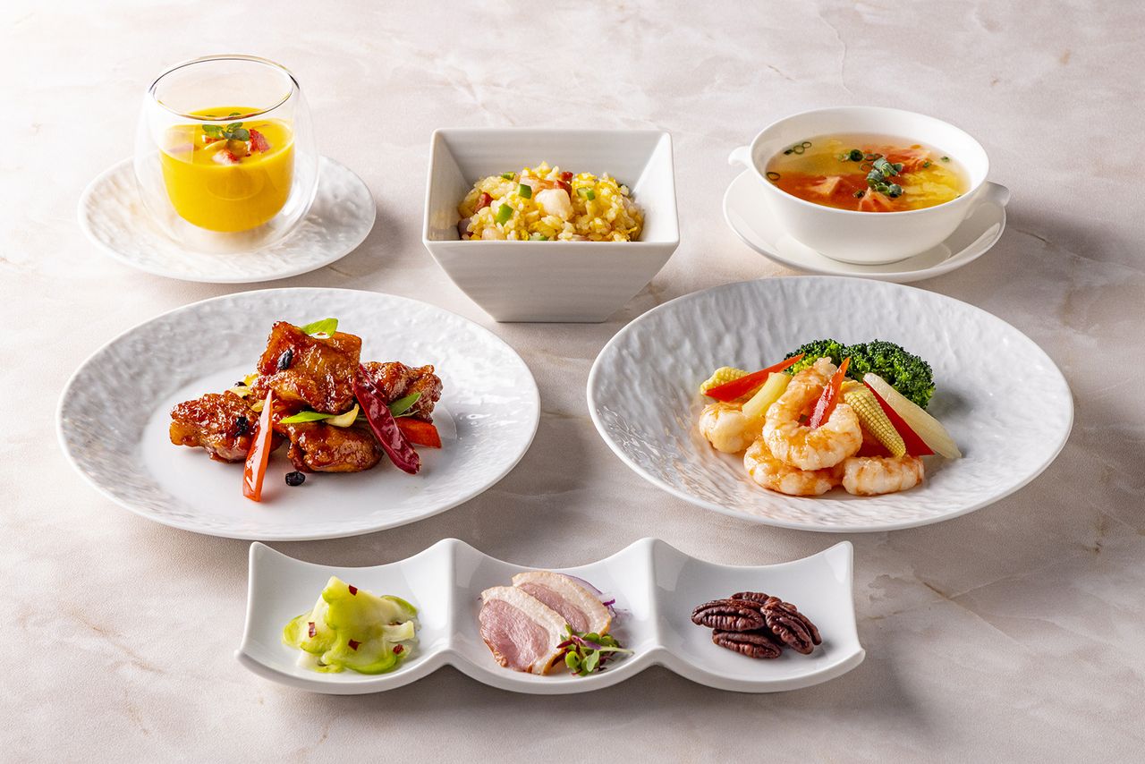 [Weekday only] "Business Lunch" with 6 dishes including 2 main dishes of your choice