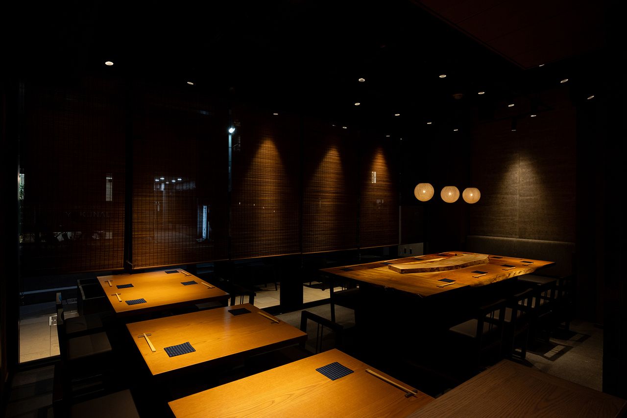 【ディナー】１階フロア貸切◆2時間飲み放題付《立食＆着席どちらでも》