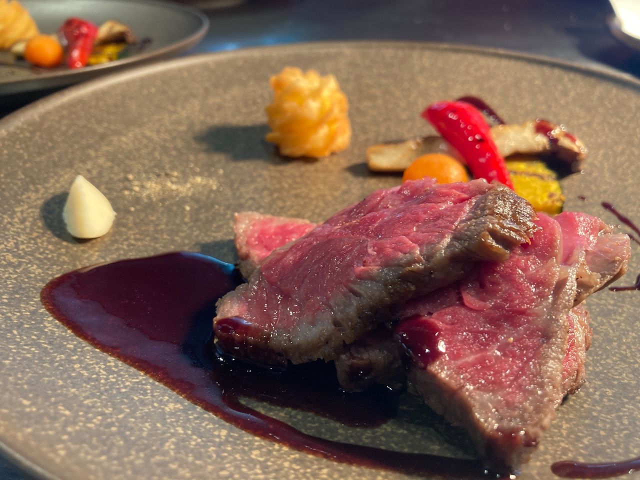 Miyazaki beef thigh change *Applicable to customers ordering "Menu Jardin"