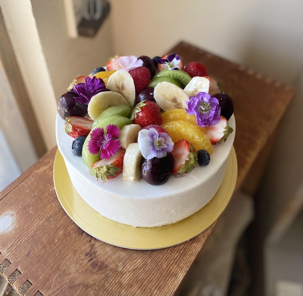 Fruit flower decoration 15cm (4-6 people)