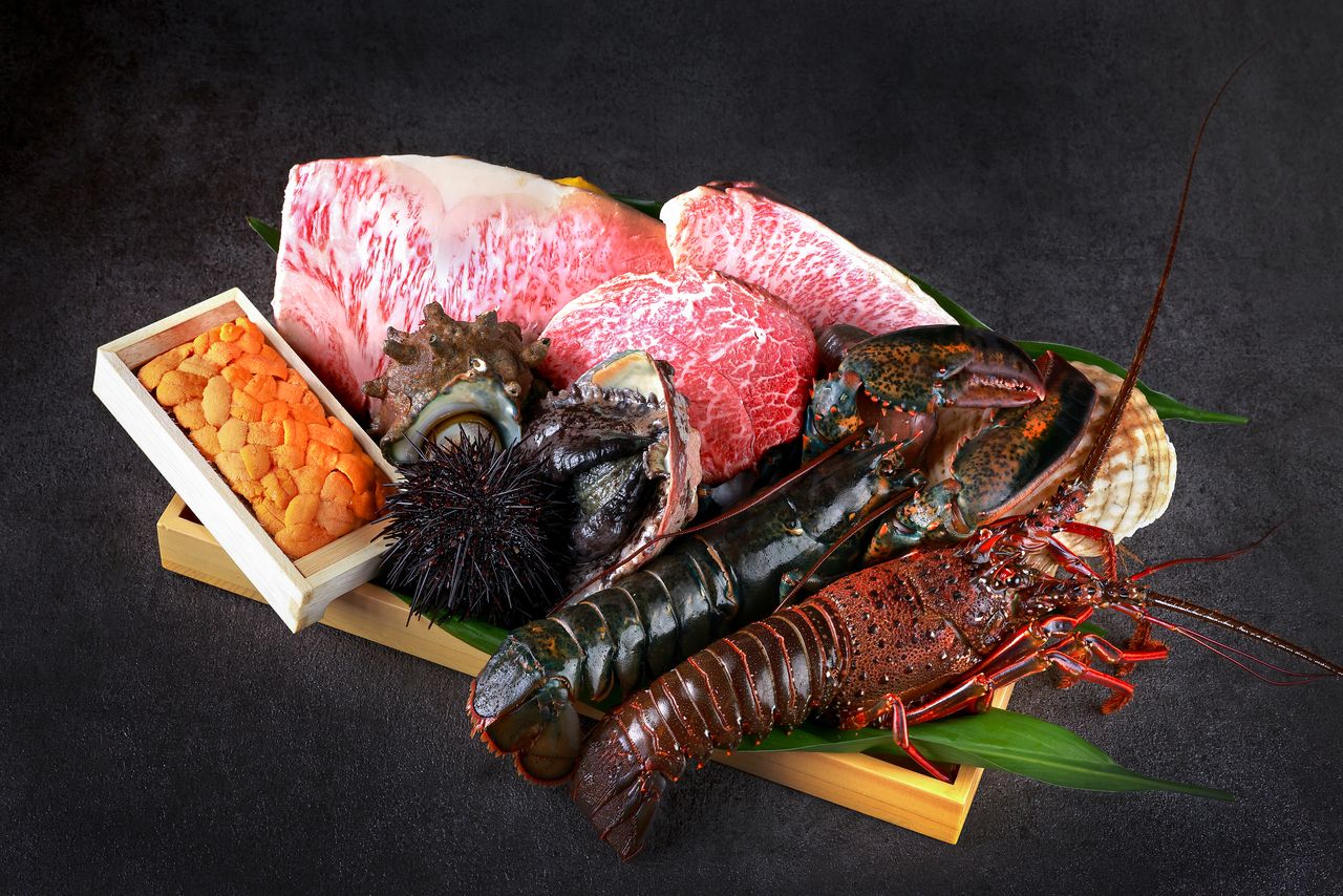 D course: Live lobster and Japanese black beef sirloin course