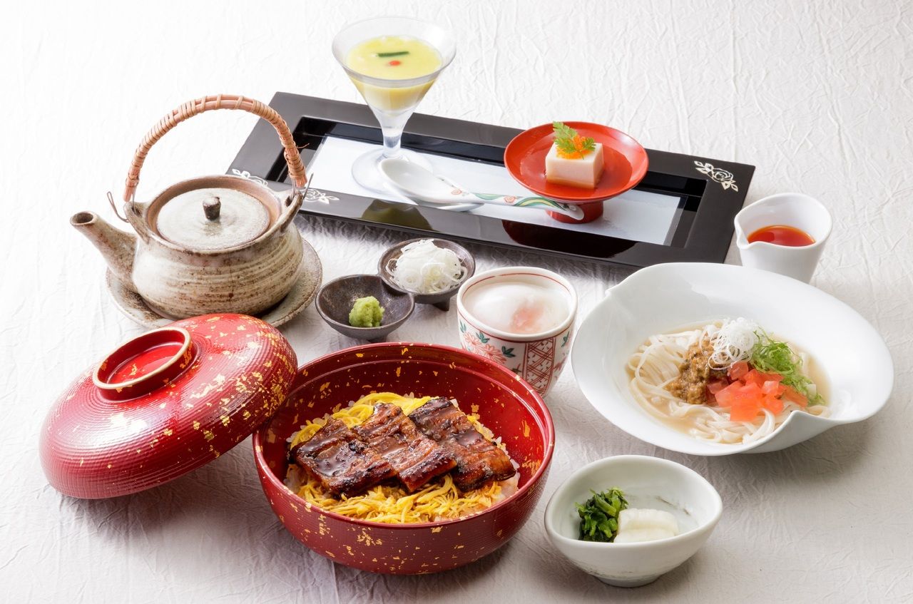 鰻魚蓋飯佐迷你冰鎮擔擔稻庭烏龍麵