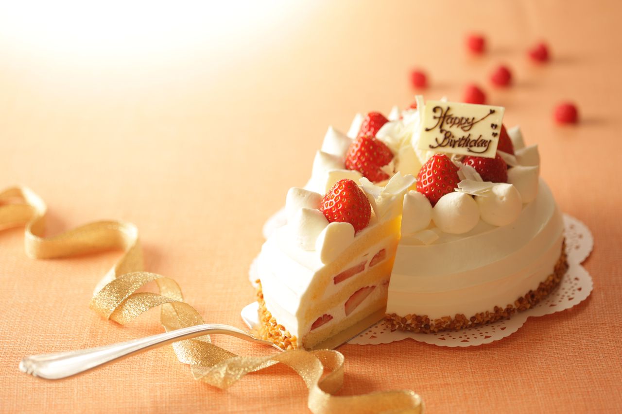 お祝いケーキ（イチゴ生クリーム・直径12cm）9/1以降