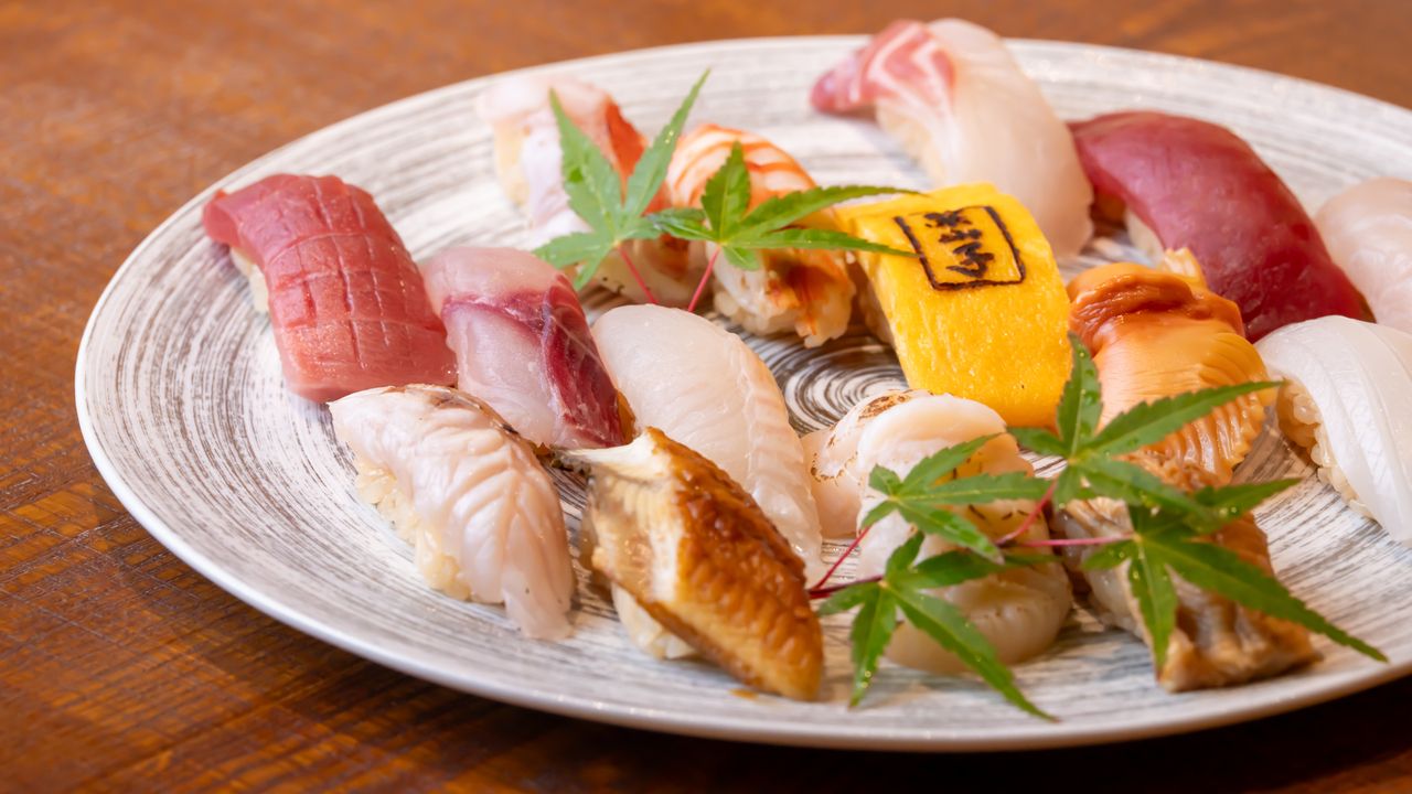 Omakase Nigiri Course — 18 pieces