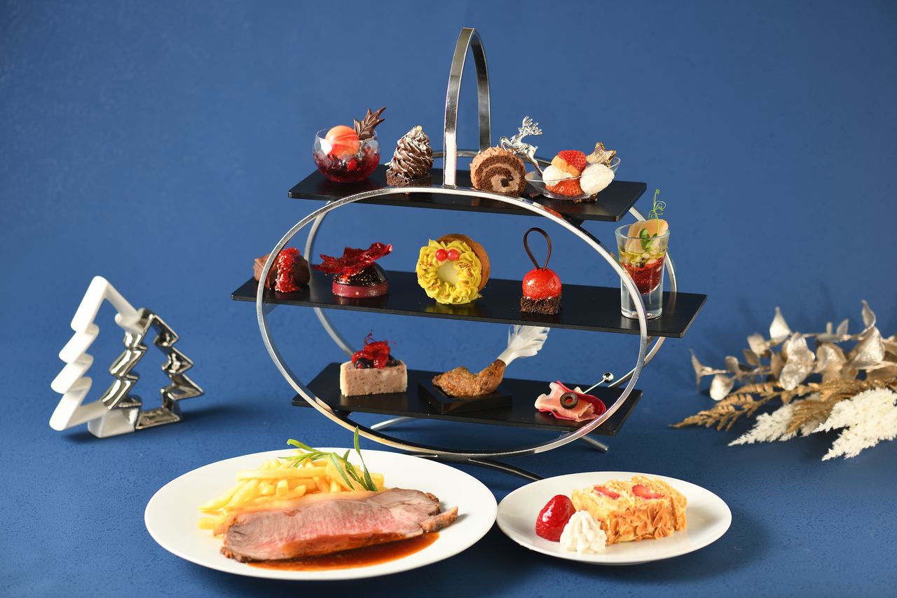 [11/1~12/31] Christmas Evening High Tea 2025 + 1 drink of your choice, such as draft beer