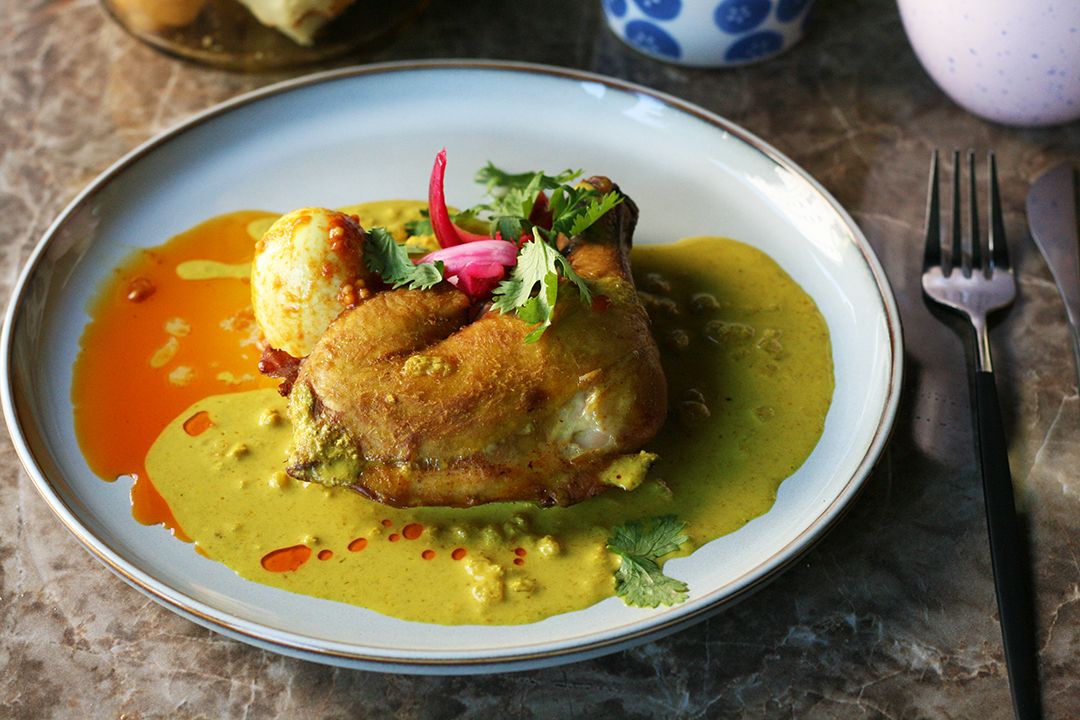 [Lunch] Choice of Main Dish & Salad + French Deli Buffet & Homemade Bread (counter seating)