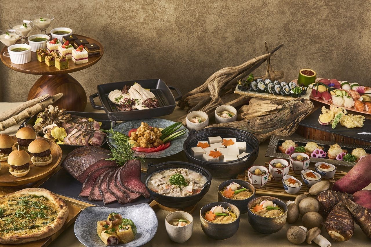 [November and December: Kyoto's Winter Blessings] Weekday Lunch Buffet (Fridays, 90-minute limit)