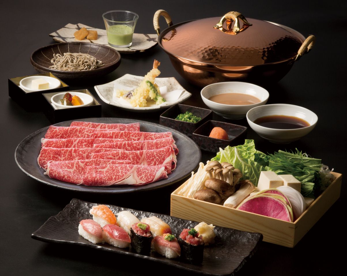 "Includes one glass of Christmas champagne" Kobe beef shoulder loin & snow crab shabu-shabu & sushi & tempura [all-you-can-eat]