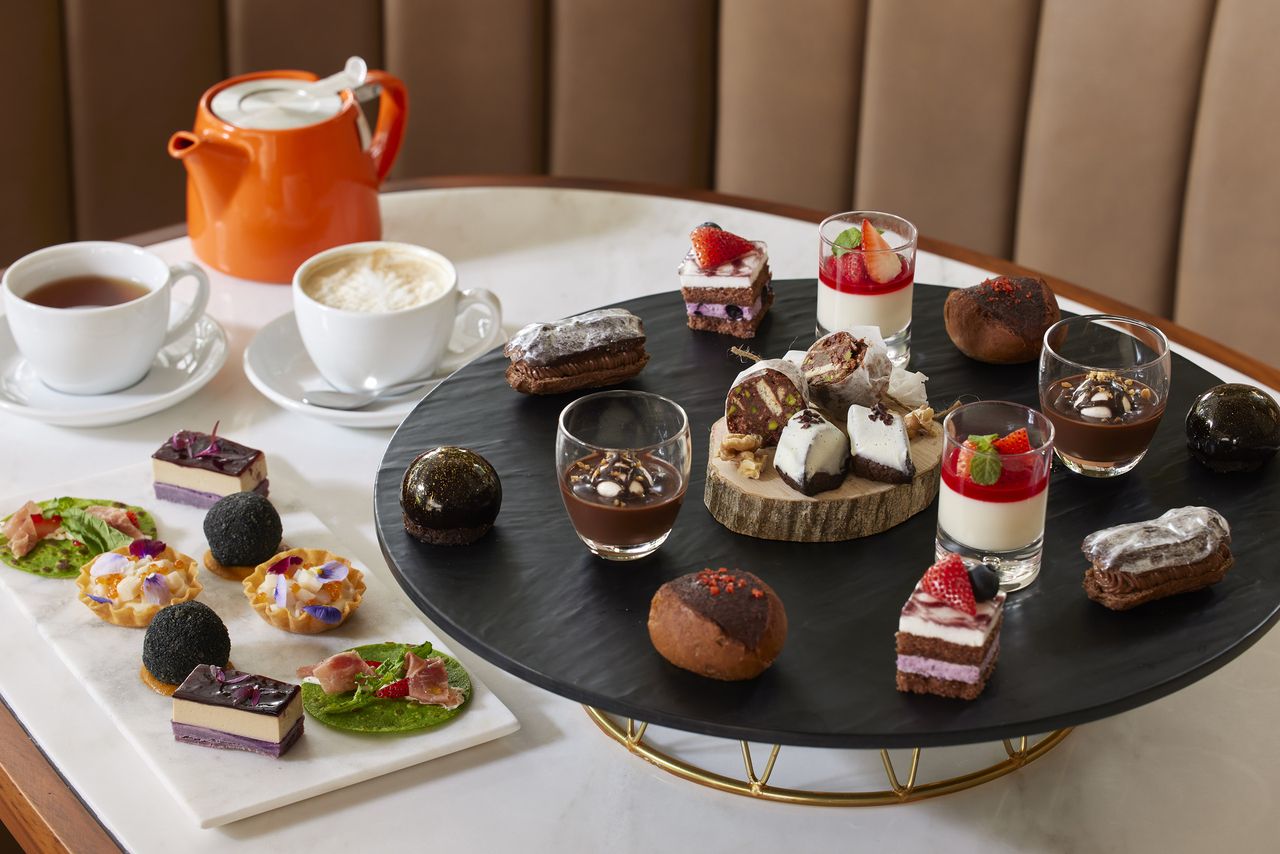 December～【chocolate and strawberry afternoon tea】Saturday Only