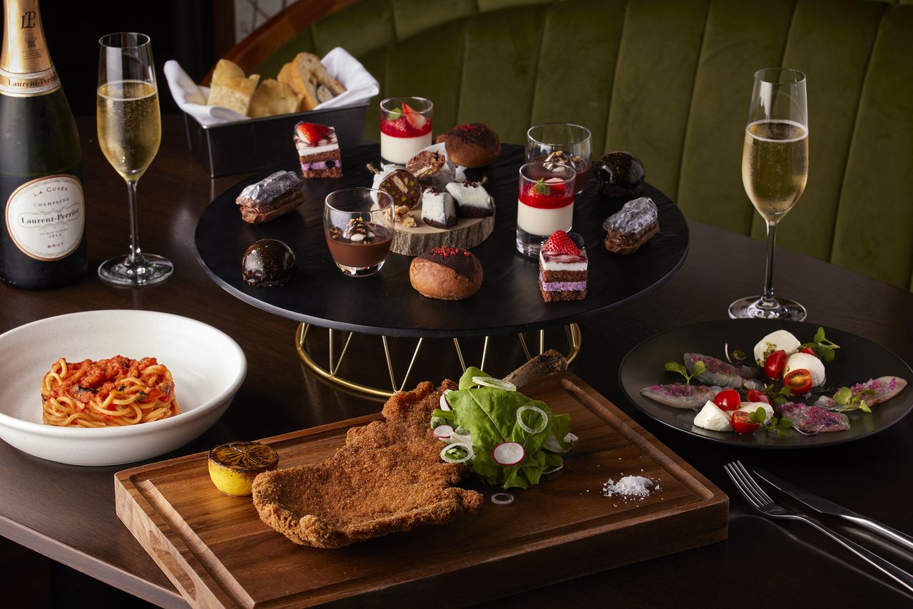 12月～【chocolate and strawberry dolce vita】+Champagne Free Flow（バーカウンター＆テラス限定）