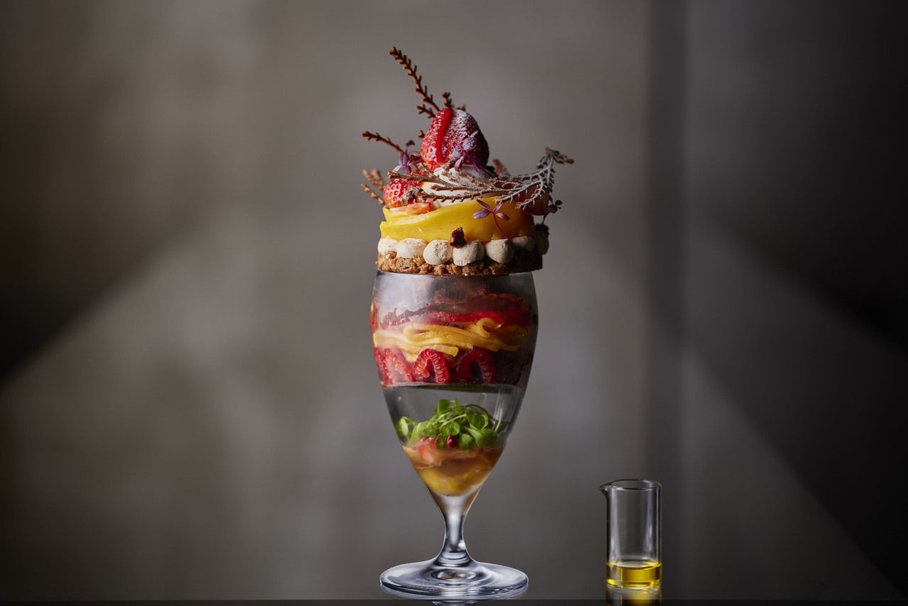 パルフェビジュー® マンゴー苺【 ¥8,600円(税別)・ドリンク付き 】