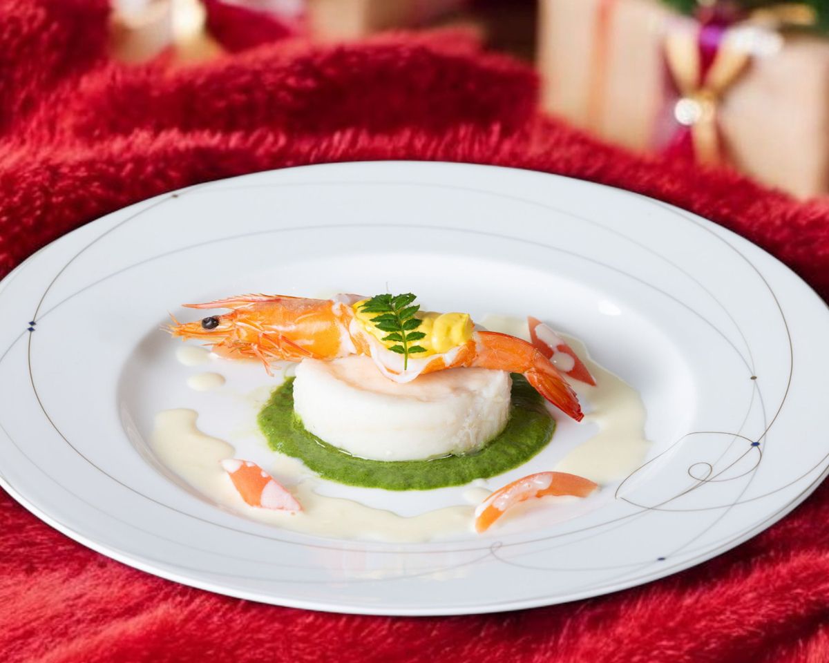 17:00 Christmas Dinner