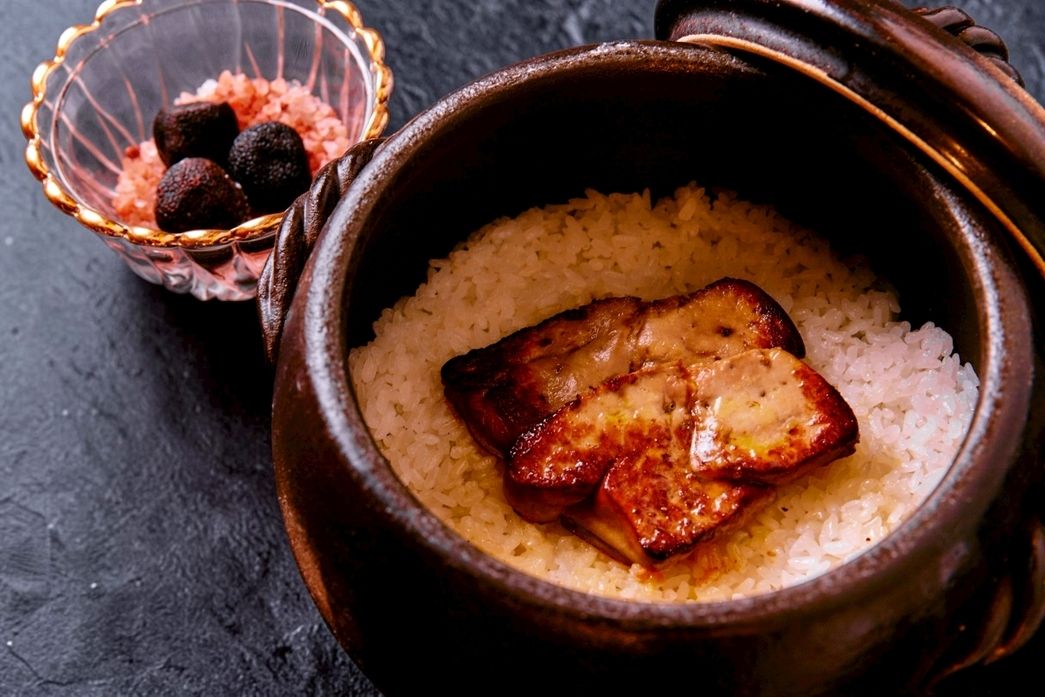 [Special Omakase Course] Our top-class course including our specialty, salted sirloin with green onions, Chateaubriand, and clay pot rice with truffles and foie gras [12 dishes in total] 