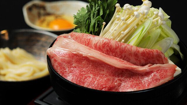 ランチ限定！“神戸牛”のすき焼き　御膳