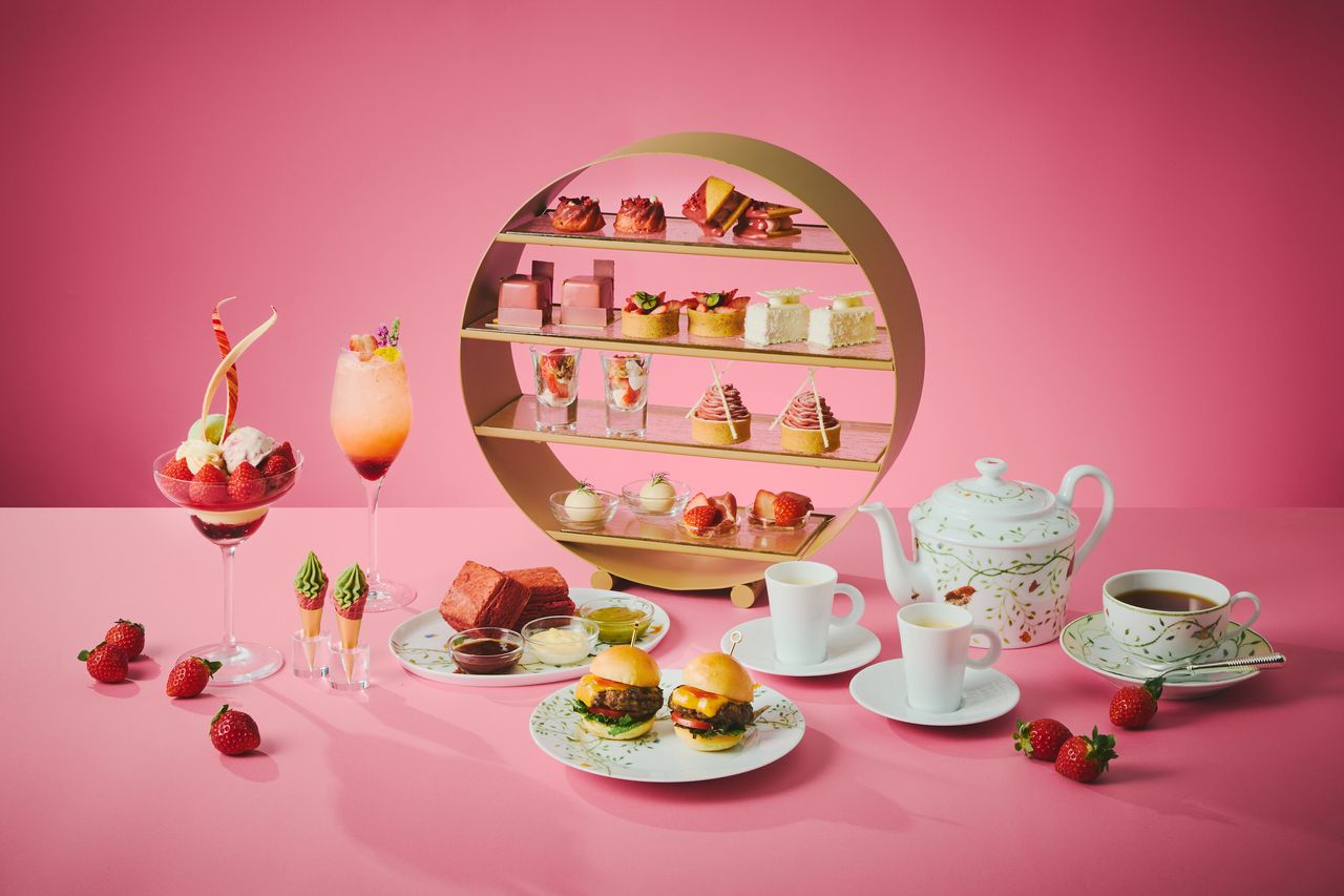 [Free-flowing alcohol] Afternoon Tea “VOYAGE” La saison des Sora-uki fraises
