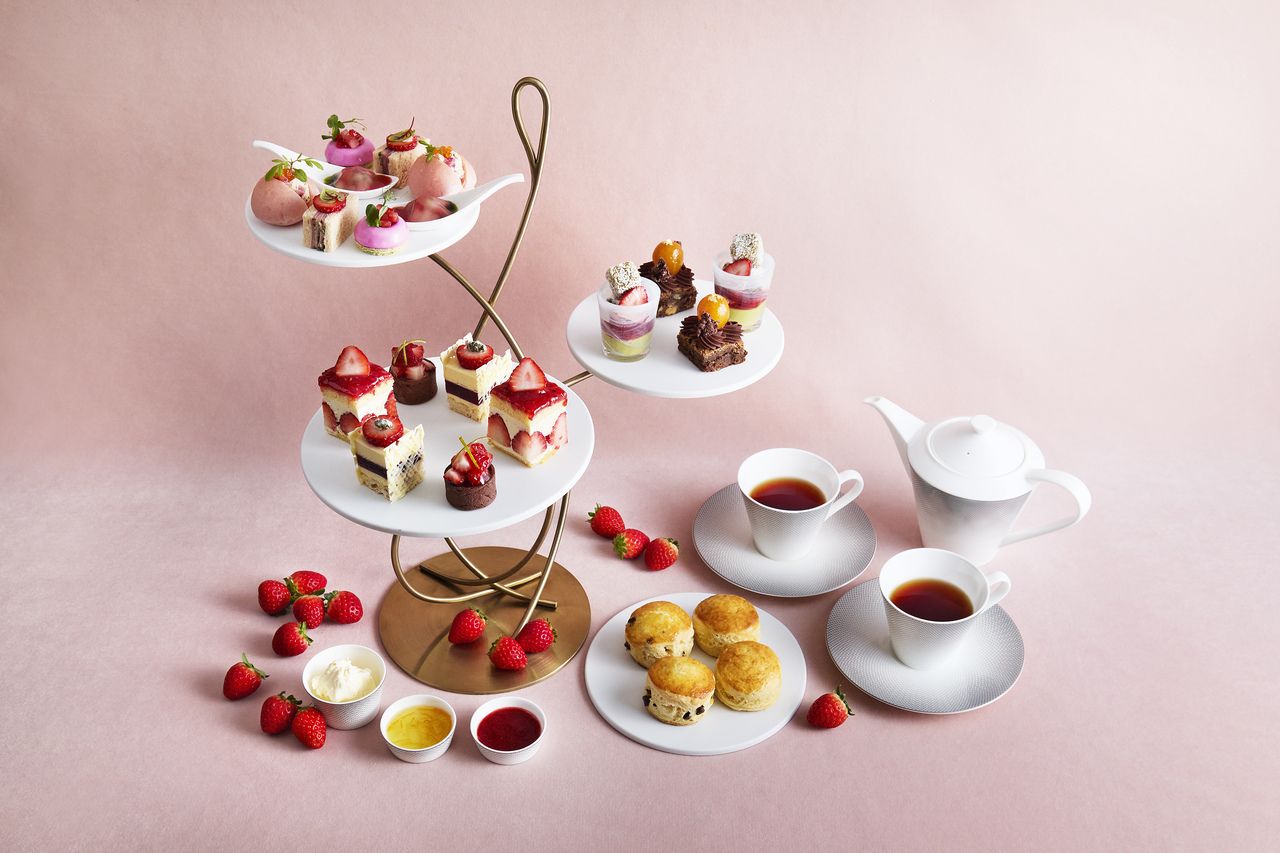 JW Strawberry Afternoon Tea -High Table-