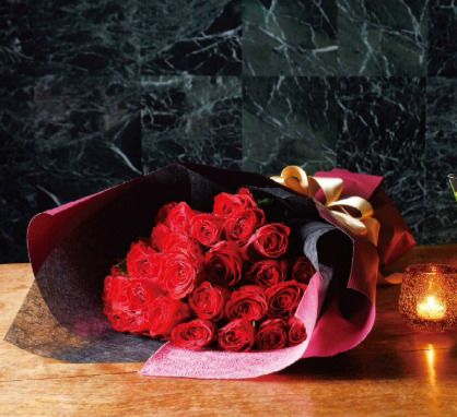 ◇お食事のご予約と一緒にご注文ください◇【熱い思いをまっすぐに届ける情熱的な深紅のバラ】レッドローズ108本