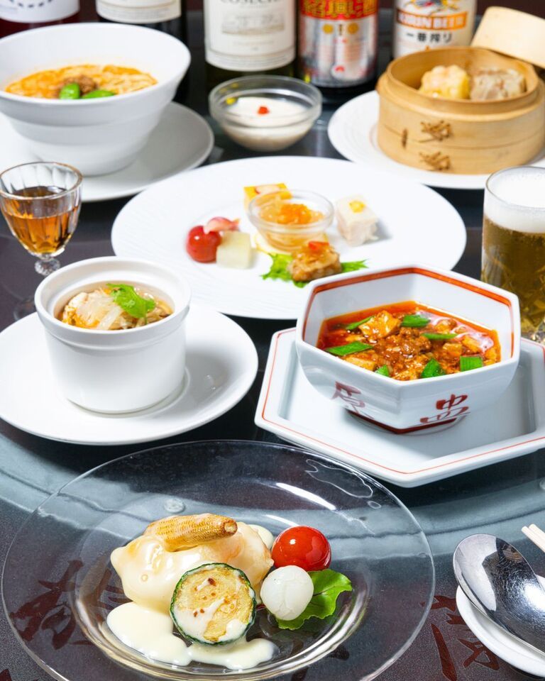 【ホールテーブル席】2名様〜｜31種 2時間飲み放題付｜税込7,000円｜銘々盛｜接待・ディナー｜溜池山王店（サービス料0円）