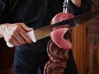 【土日祝ランチ】オリジナルシュラスコ+ビュッフェ食べ放題+ソフトドリンク飲み放題