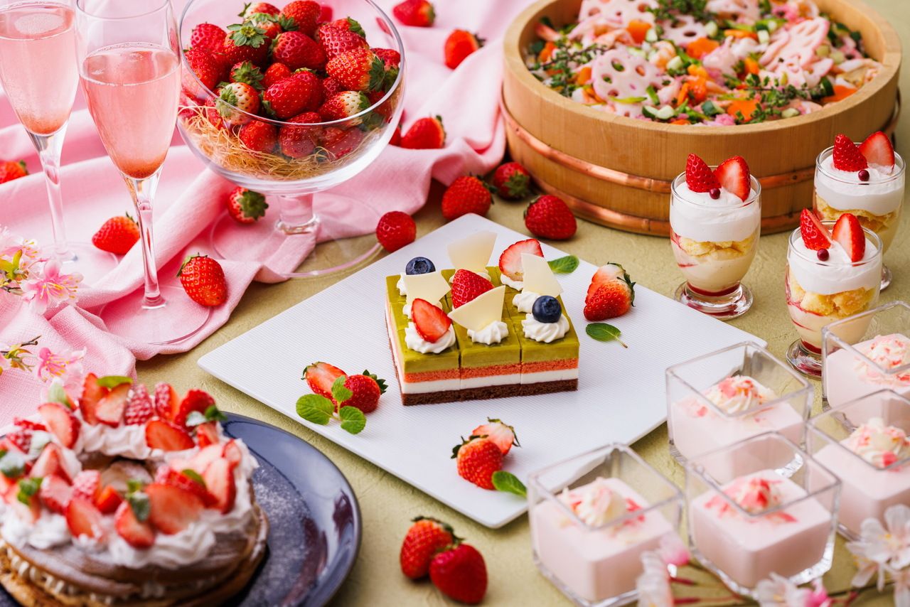 土日祝ランチ いちごが食べ放題！ひなまつりスペシャルDays