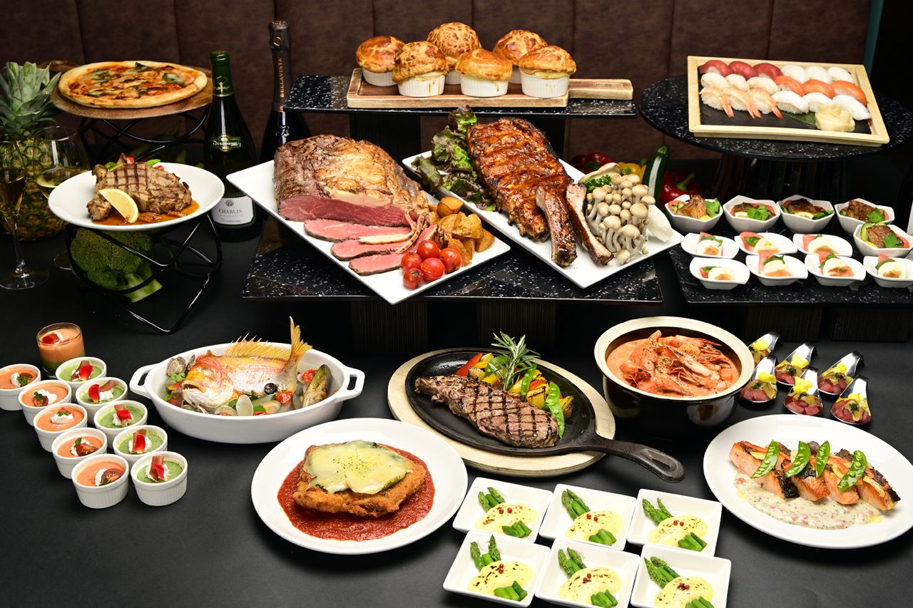 Top floor reward buffet with weekly grilled dishes [weekdays only, special menu items added each day!]