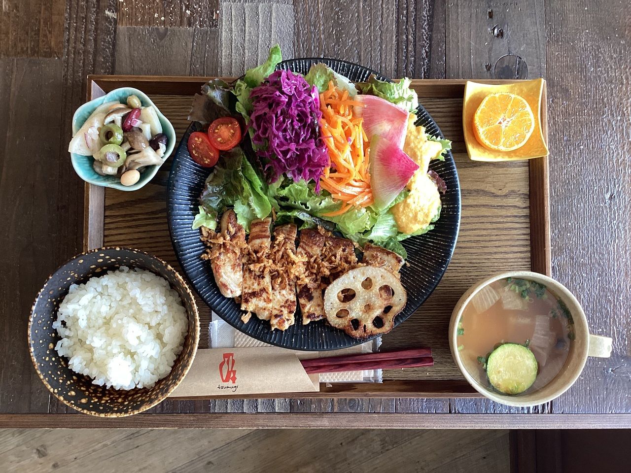 【A】つむぎランチ　～塩こうじのポークソテー～
