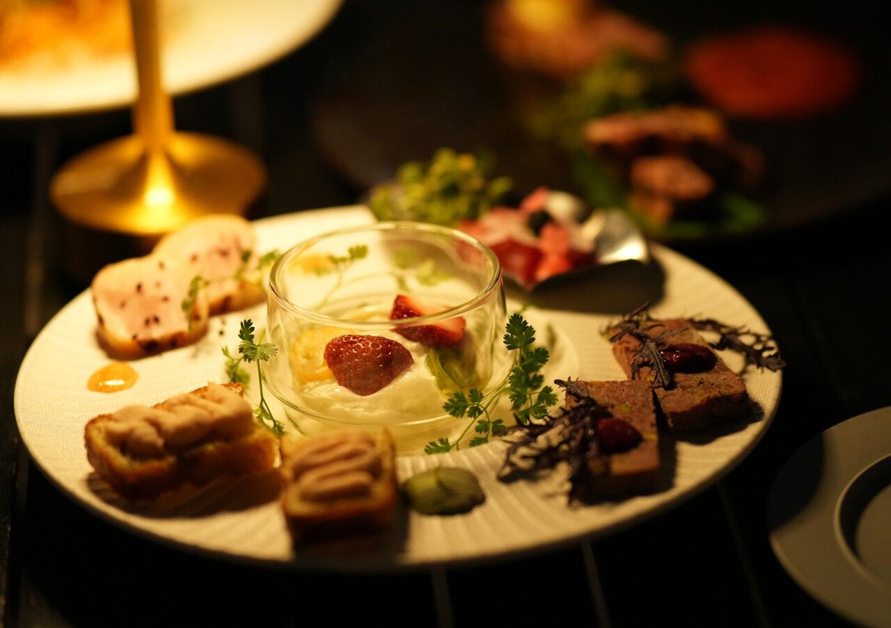 [In-store seating] Assortment of 5 appetizers + à la carte (Please choose additional items on the day)