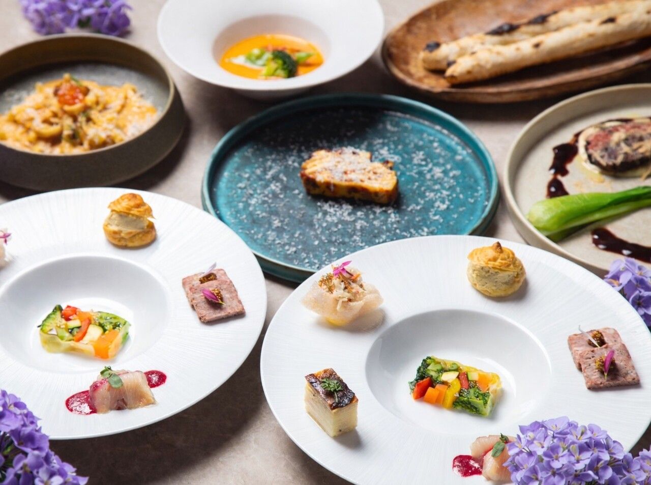 【미식 디너 B】 푸른 건배 오리지널 칵테일 포함 | 봄의 미각을 즐기는 2 명의 사치 미식 디너 코스