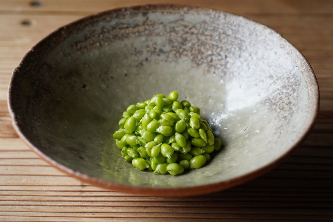 Sea urchin from Hagi, grunt fish, and farm-fresh beans + alcohol pairing