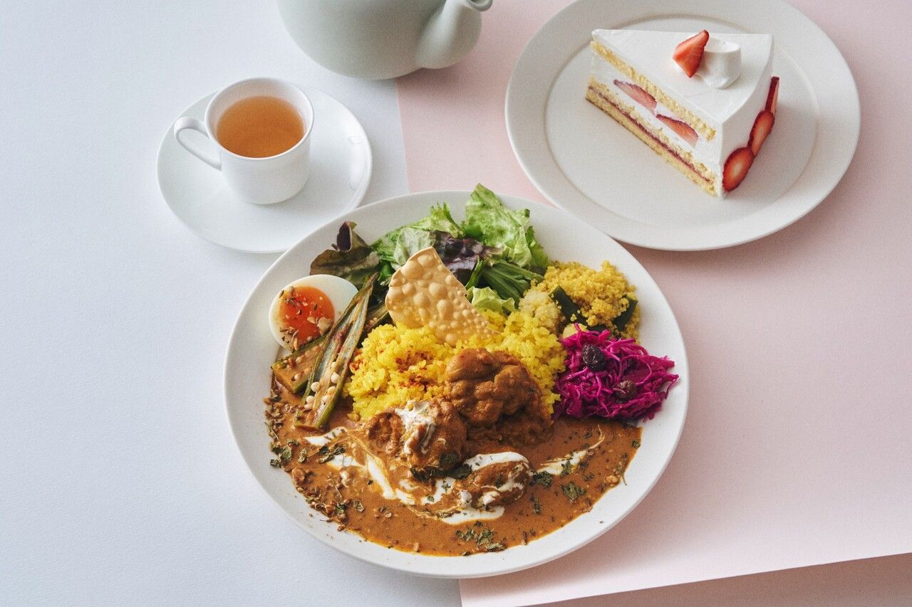 [Special Lunch with Dessert & Drink] Butter Chicken Spice Curry, Meals Style